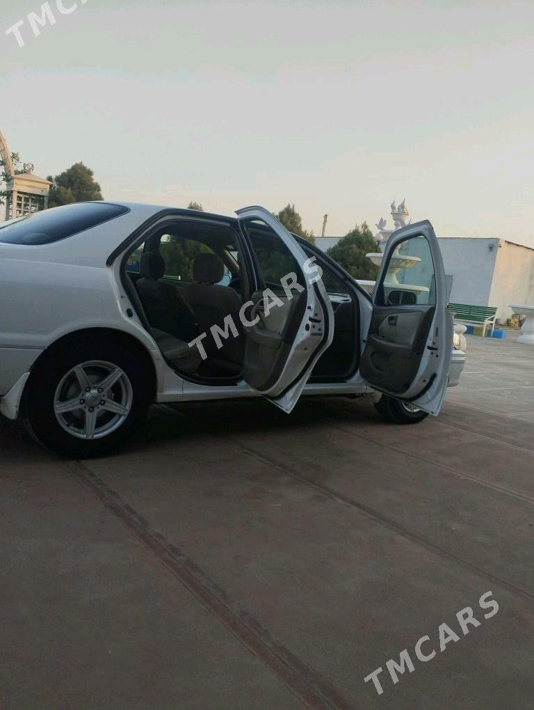 Toyota Camry 2001 - 117 000 TMT - Теджен - img 5
