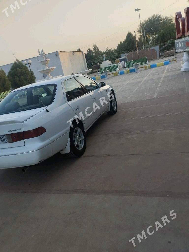 Toyota Camry 2001 - 117 000 TMT - Теджен - img 6