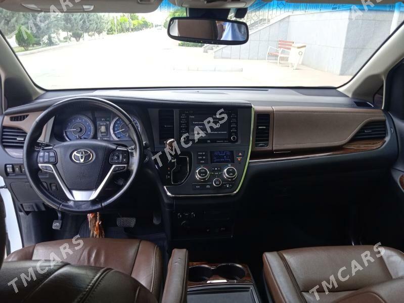Toyota Sienna 2018 - 670 000 TMT - Ашхабад - img 7