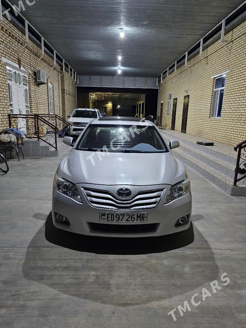 Toyota Camry 2011 - 220 000 TMT - Сакарчага - img 3