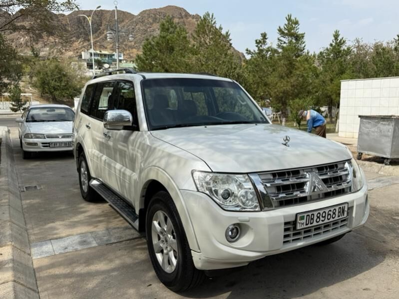 Mitsubishi Pajero 2013 - 280 000 TMT - Türkmenbaşy - img 9