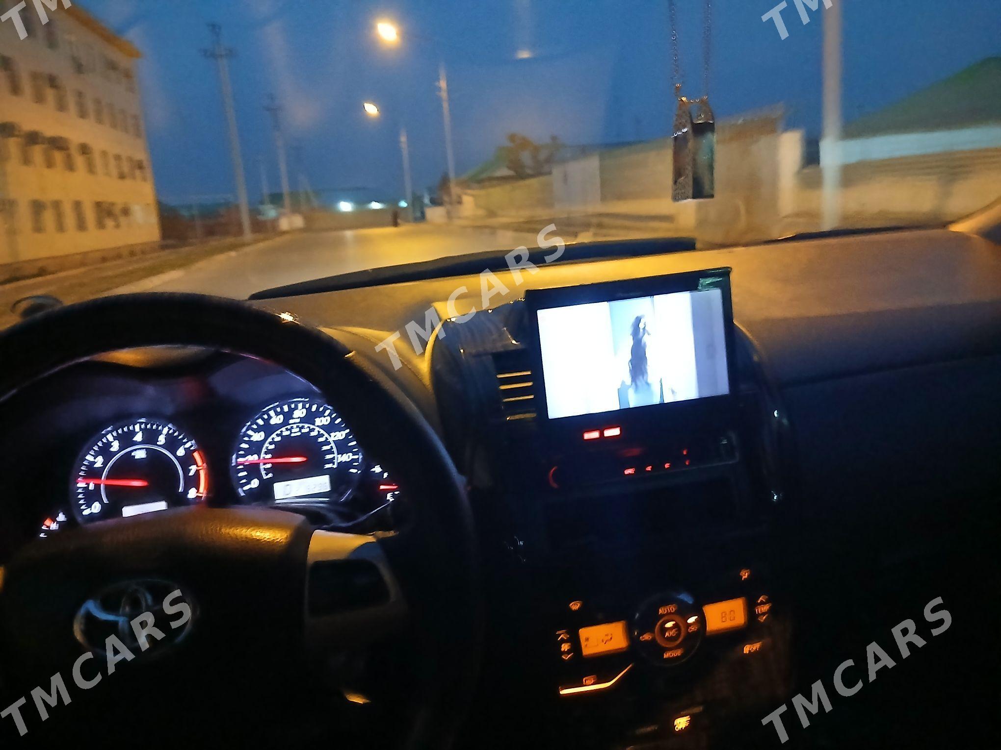 Toyota Corolla 2012 - 185 000 TMT - Бузмеин - img 3