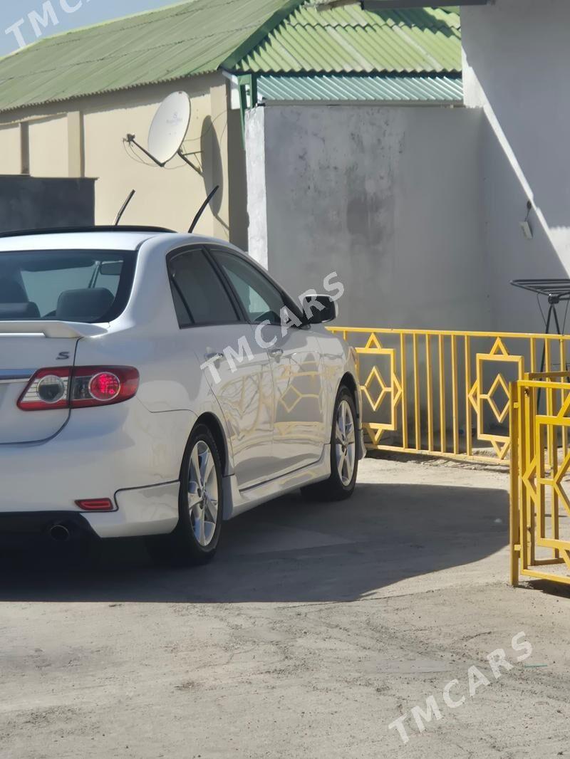 Toyota Corolla 2012 - 185 000 TMT - Бузмеин - img 7