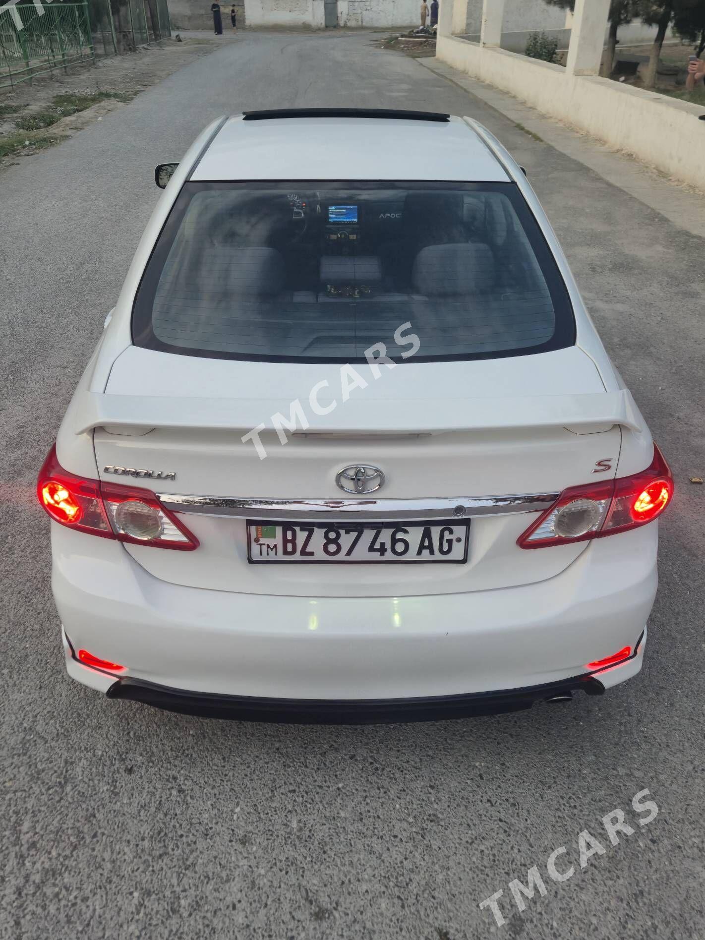 Toyota Corolla 2012 - 185 000 TMT - Бузмеин - img 8