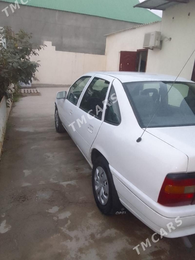 Opel Vectra 1994 - 38 000 TMT - Gubadag - img 2