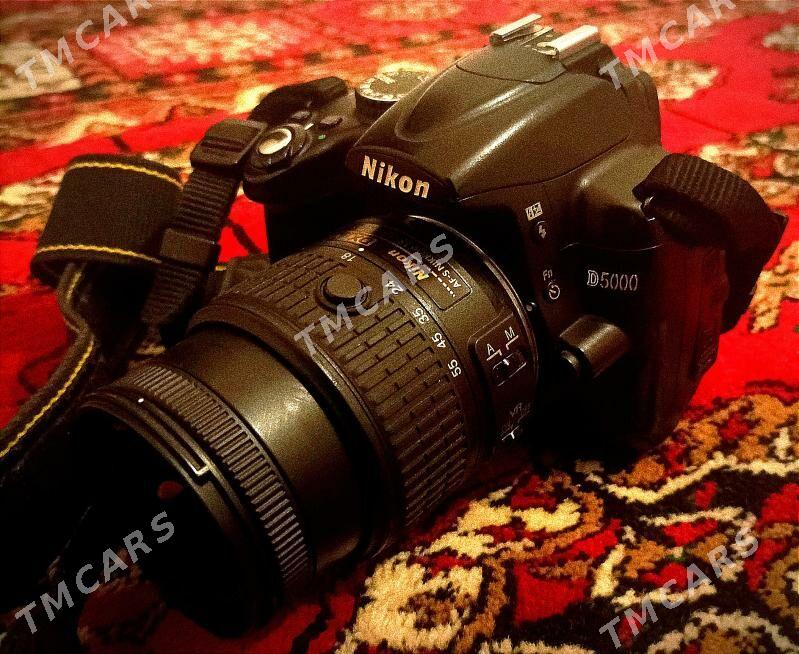 Nikon D5000 - Gurtly - img 3