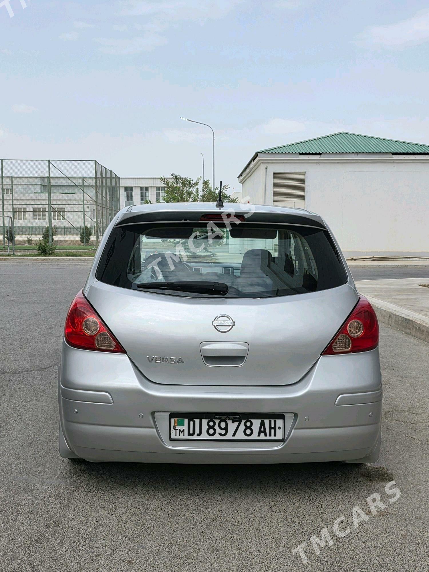 Nissan Versa 2010 - 138 000 TMT - Ашхабад - img 3