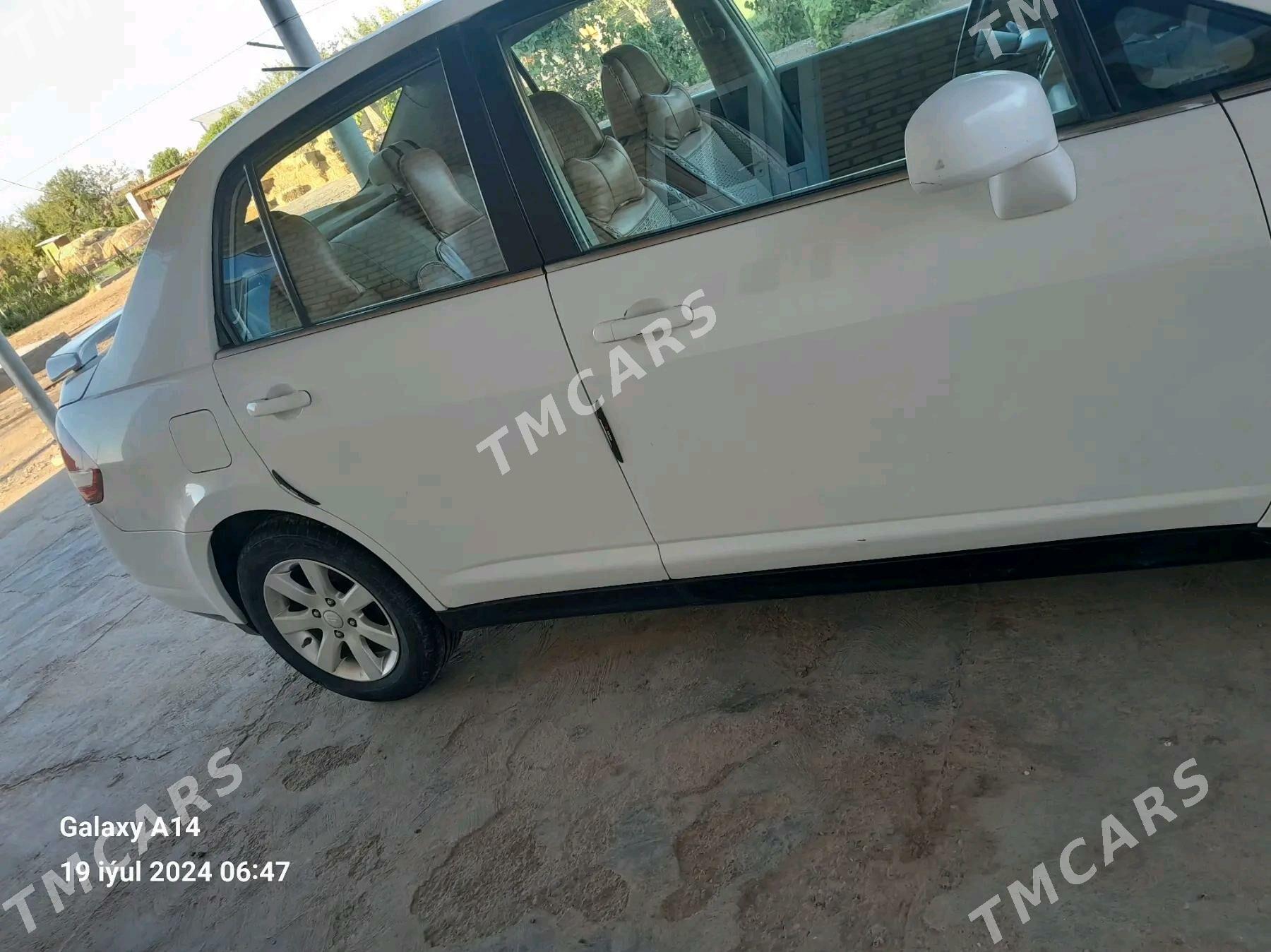 Nissan Tiida 2007 - 105 000 TMT - Байрамали - img 4