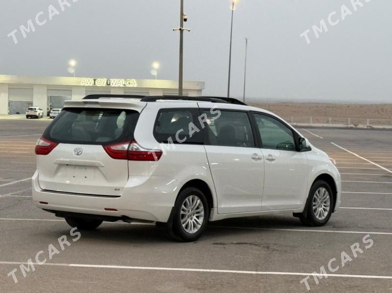 Toyota Sienna 2017 - 383 000 TMT - Ашхабад - img 9