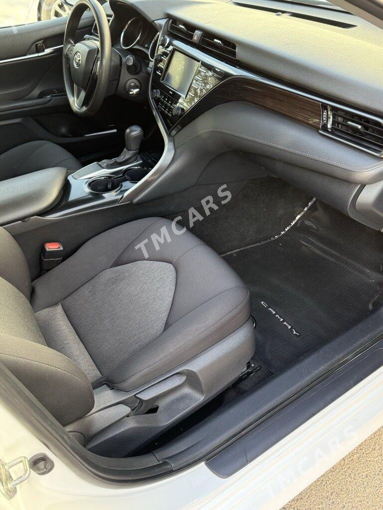 Toyota Camry 2020 - 312 000 TMT - Кëши - img 7