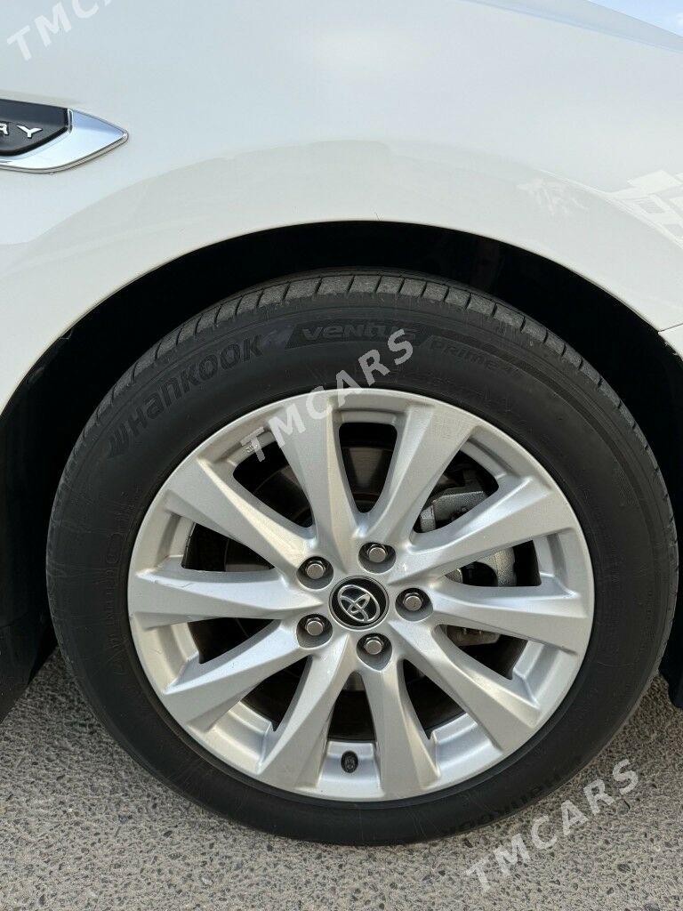 Toyota Camry 2020 - 312 000 TMT - Кëши - img 5