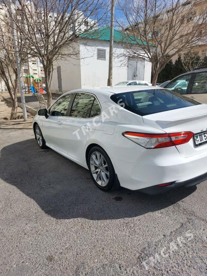 Toyota Camry 2019 - 235 000 TMT - Ашхабад - img 3