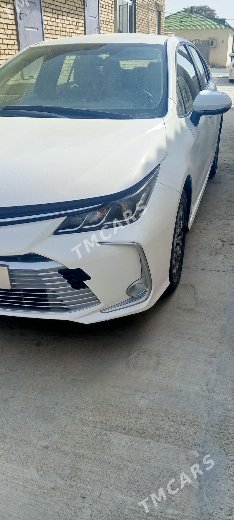 Toyota Corolla 2022 - 235 000 TMT - Ашхабад - img 3