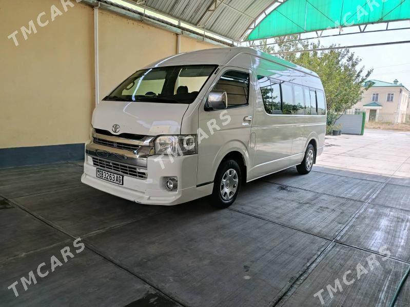 Toyota Hiace 2005 - 325 000 TMT - Büzmeýin - img 4