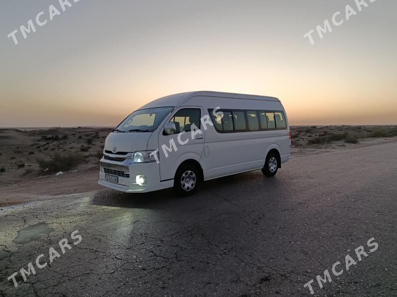Toyota Hiace 2005 - 325 000 TMT - Büzmeýin - img 3