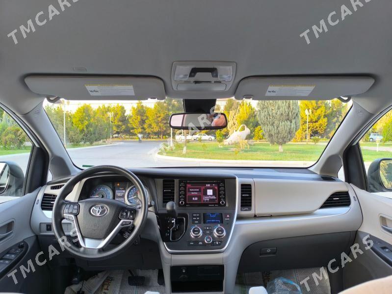 Toyota Sienna 2020 - 400 000 TMT - Мары - img 5