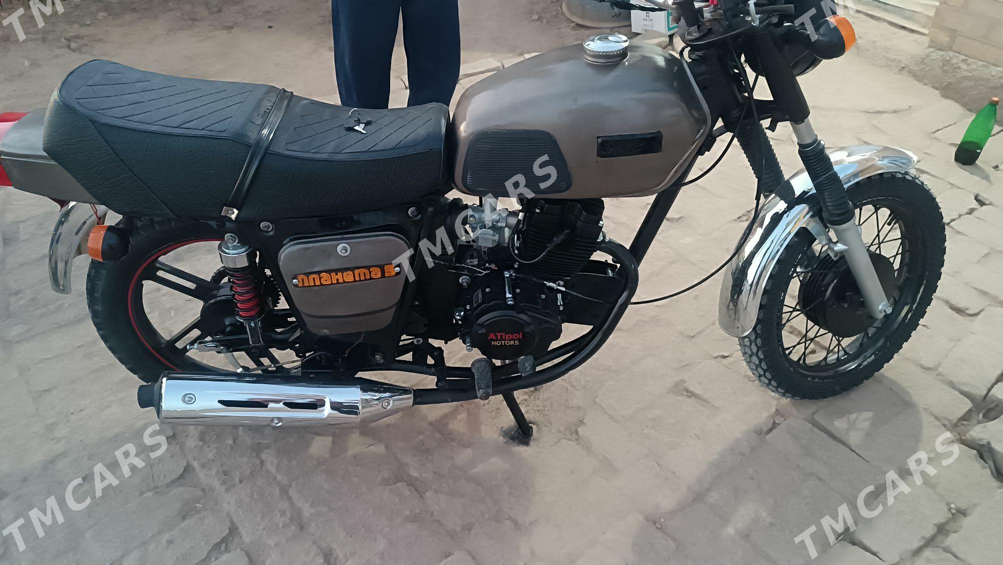 Jawa 300 2025 - 13 000 TMT - Baýramaly - img 3