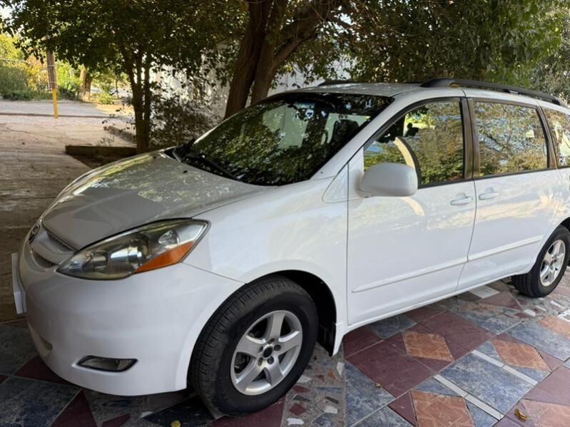 Toyota Sienna 2009 - 219 000 TMT - Дашогуз - img 7
