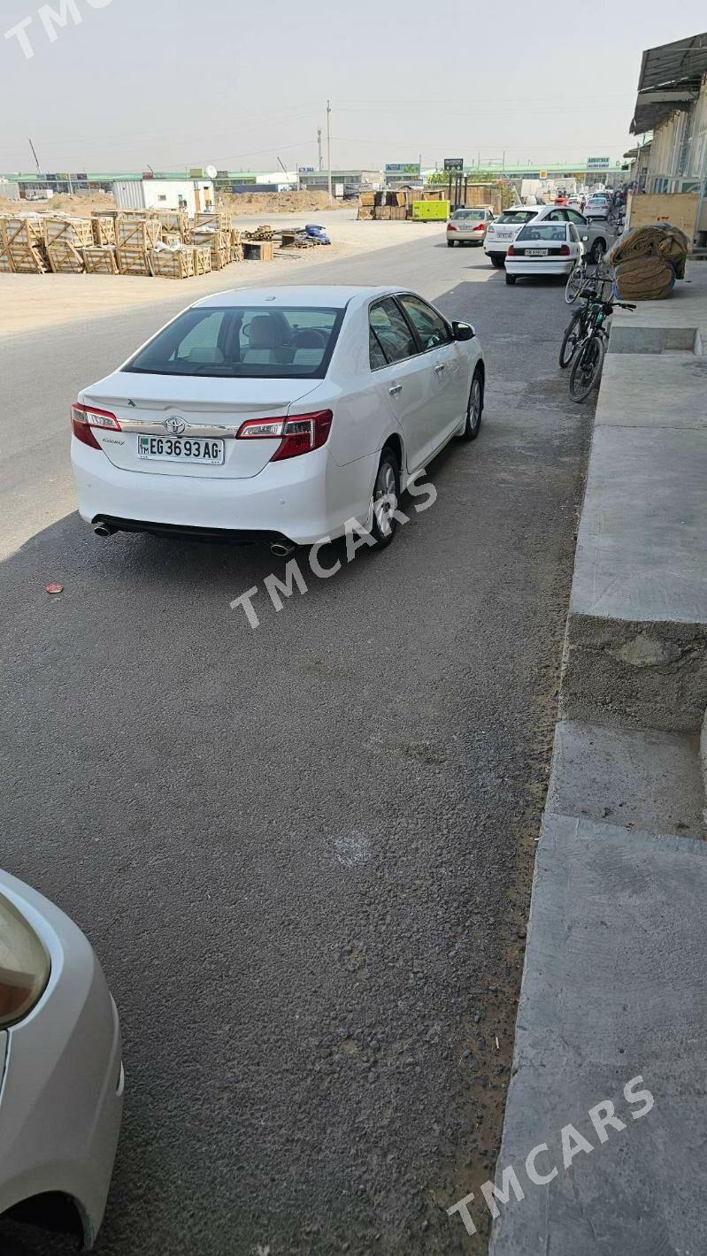 Toyota Camry 2013 - 200 000 TMT - Bedew - img 2