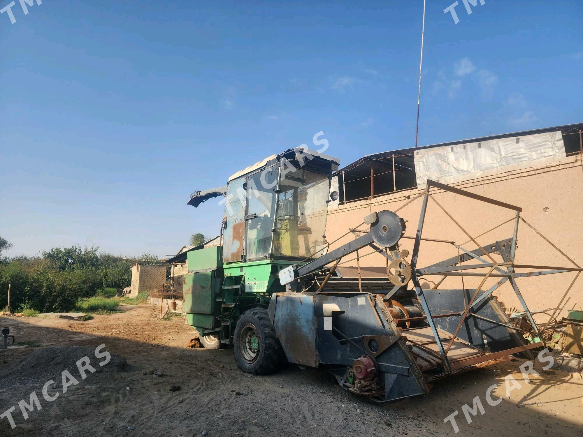 MTZ 82 1994 - 240 000 TMT - Сакар - img 1