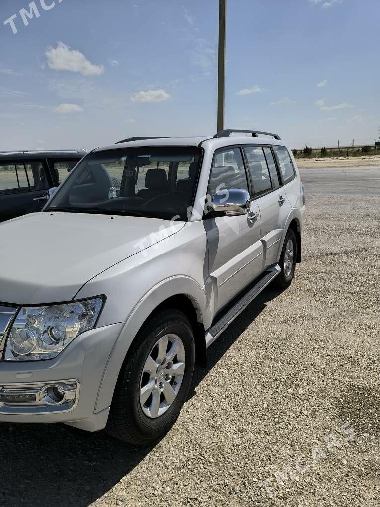 Mitsubishi Pajero 2014 - 320 000 TMT - Balkanabat - img 4