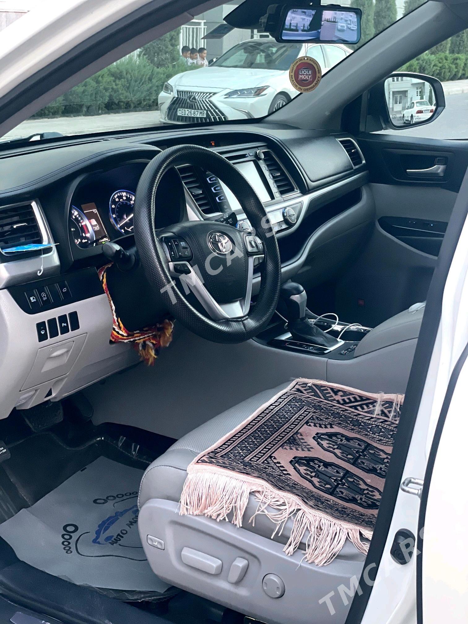 Toyota Highlander 2017 - 492 500 TMT - Mary - img 4