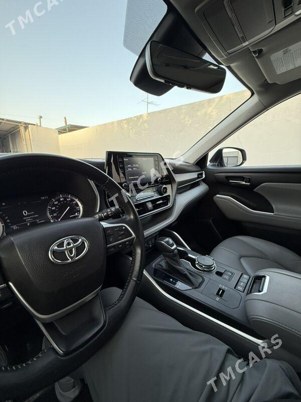 Toyota Highlander 2022 - 546 000 TMT - Ашхабад - img 9