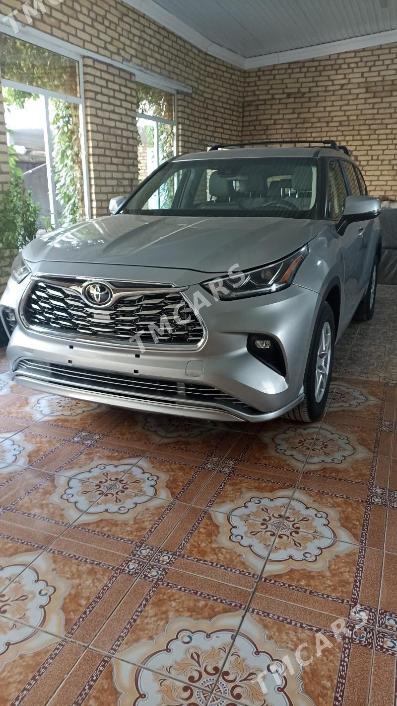 Toyota Highlander 2023 - 500 000 TMT - Dänew - img 2