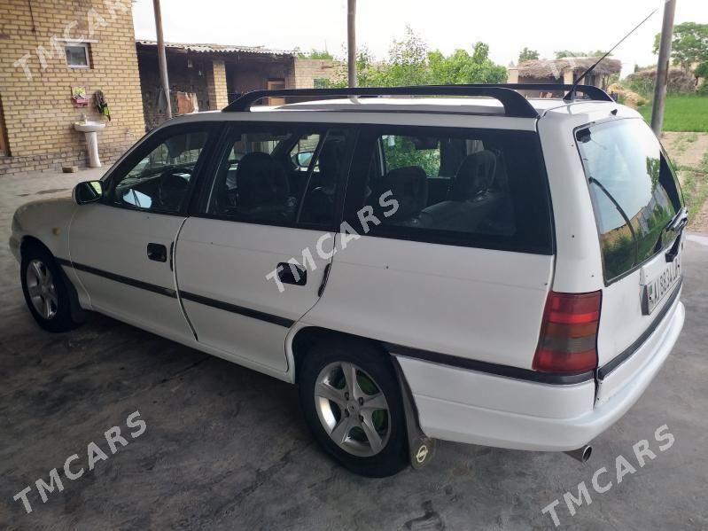 Opel Astra 1997 - 40 000 TMT - Saýat - img 5