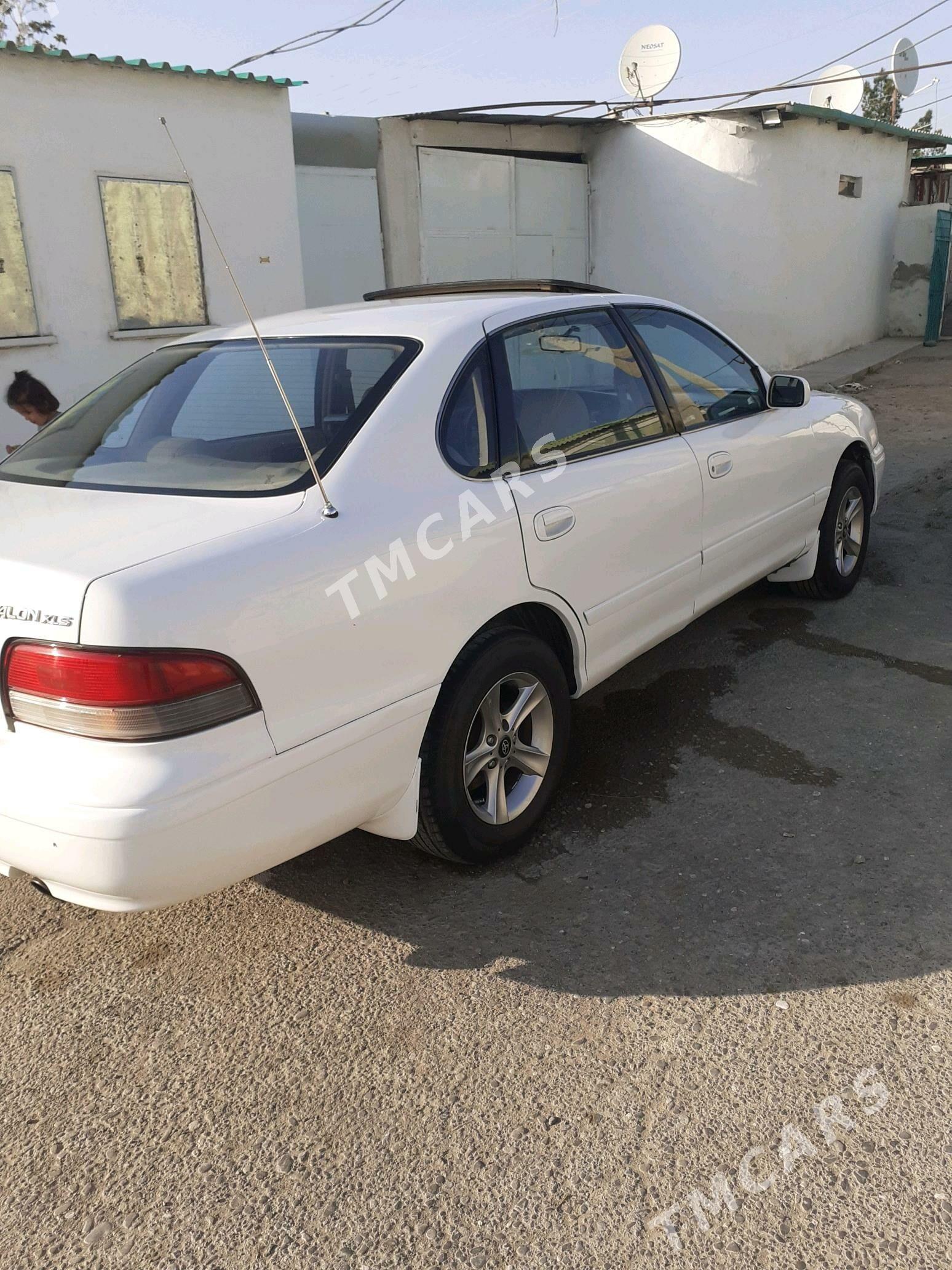 Toyota Avalon 1996 - 120 000 TMT - Теджен - img 3