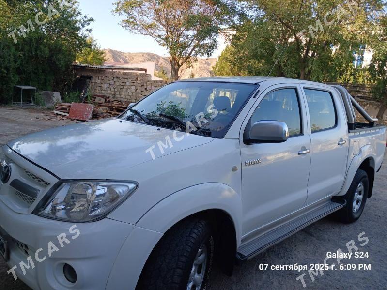 Toyota Hilux 2009 - 235 000 TMT - Türkmenbaşy - img 5