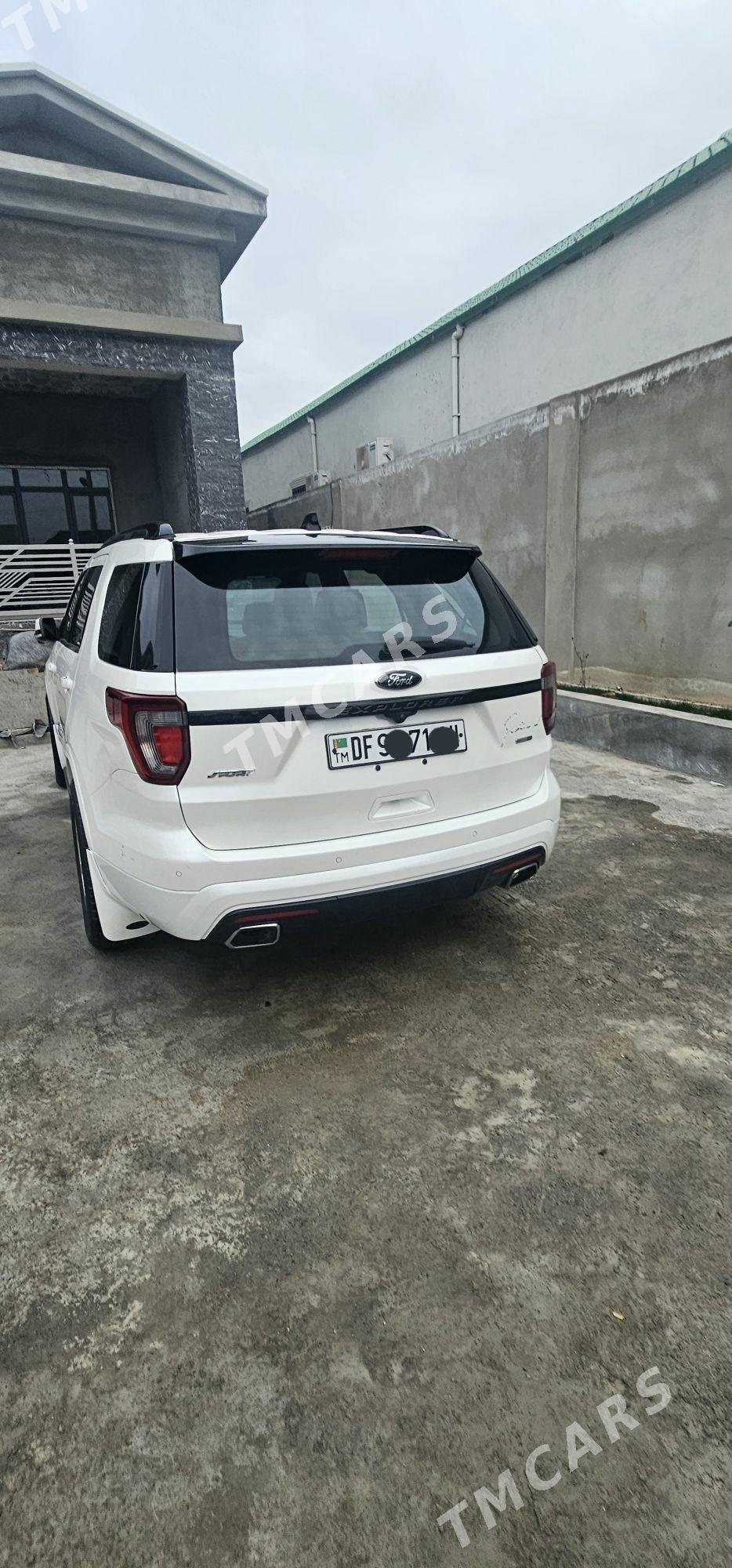 Ford Explorer 2016 - 350 000 TMT - Анев - img 4