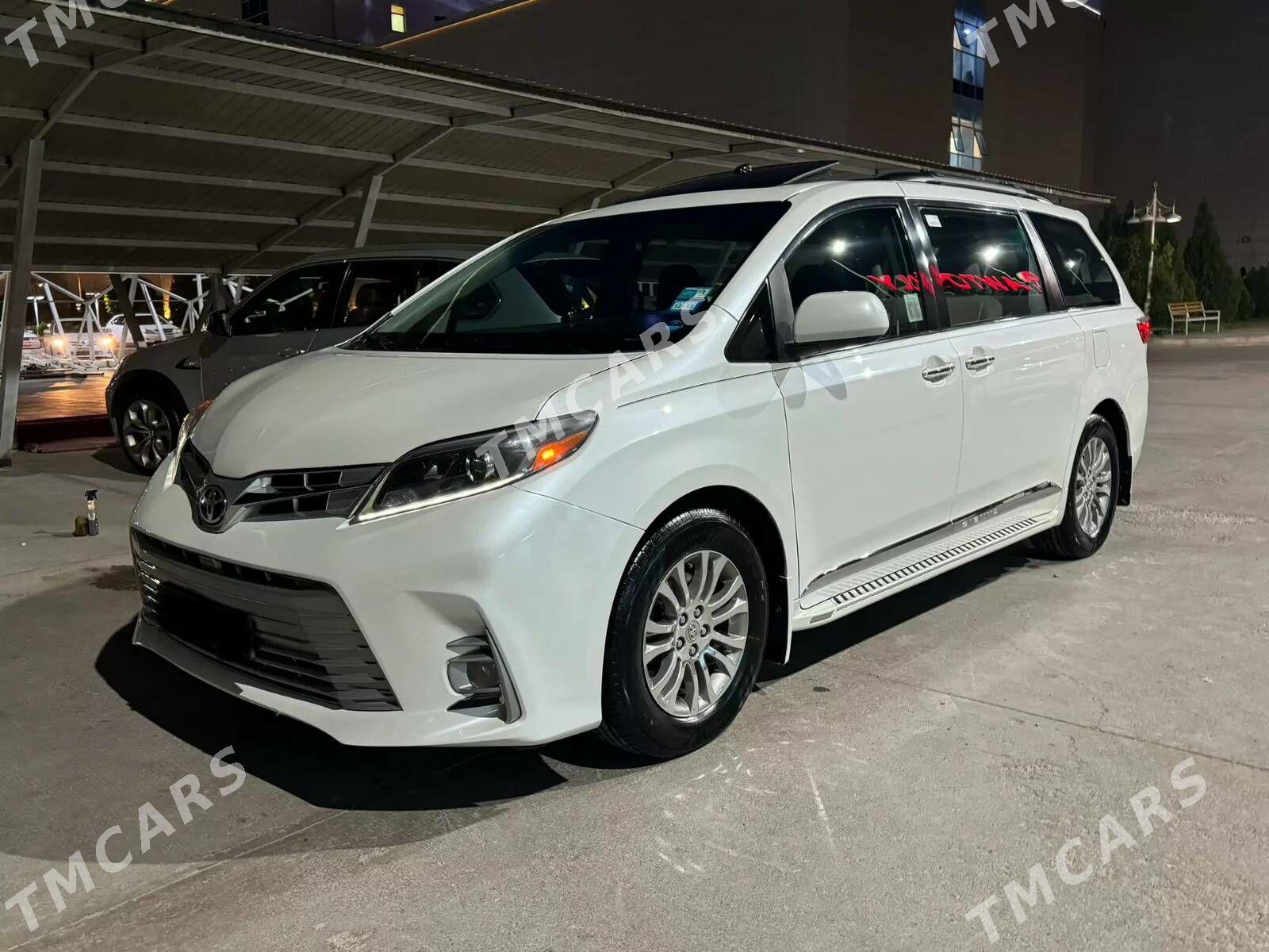 Toyota Sienna 2016 - 400 000 TMT - Балканабат - img 5