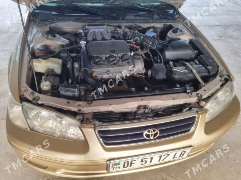 Toyota Camry 1998 - 130 000 TMT - Saýat - img 5