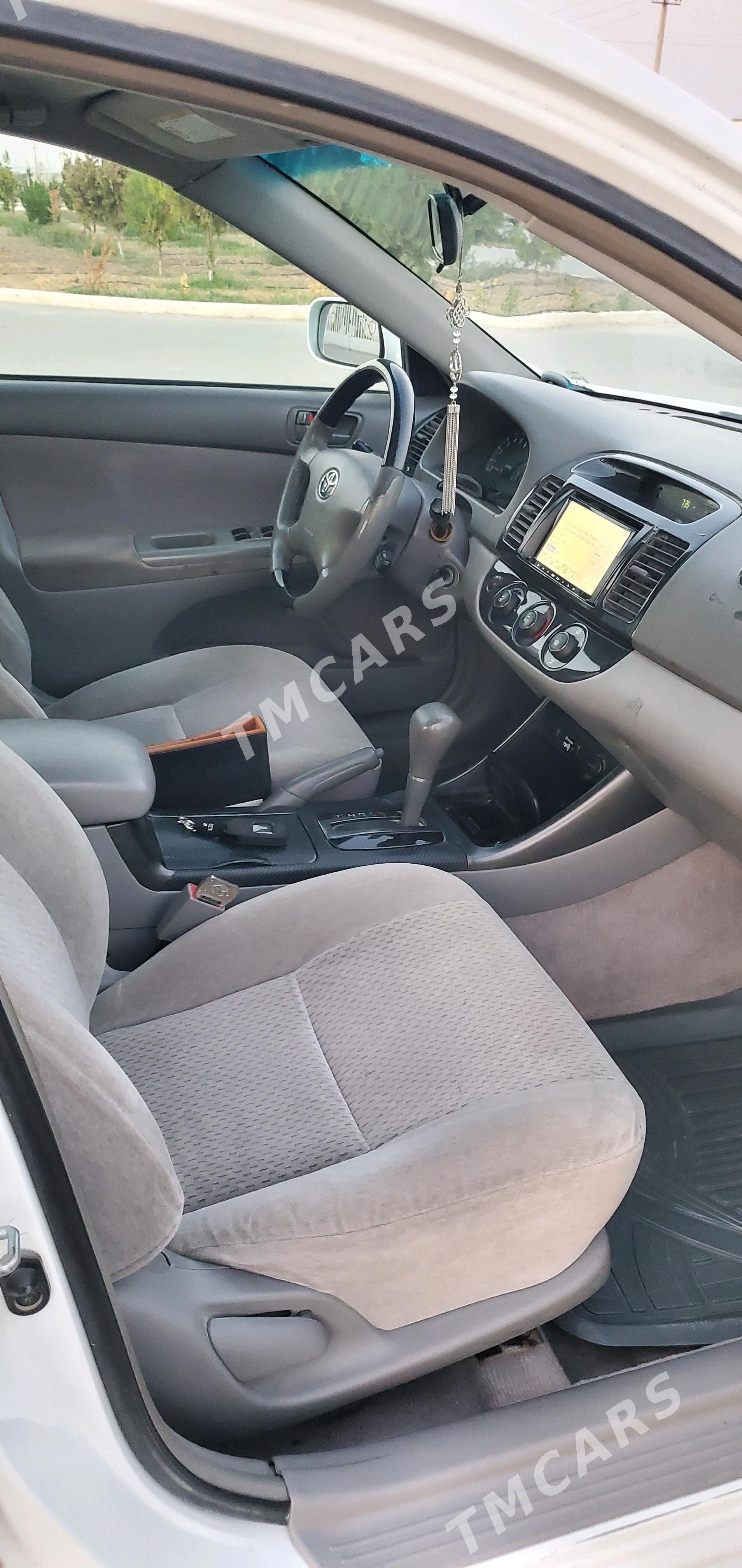 Toyota Camry 2003 - 152 000 TMT - Bäherden - img 7