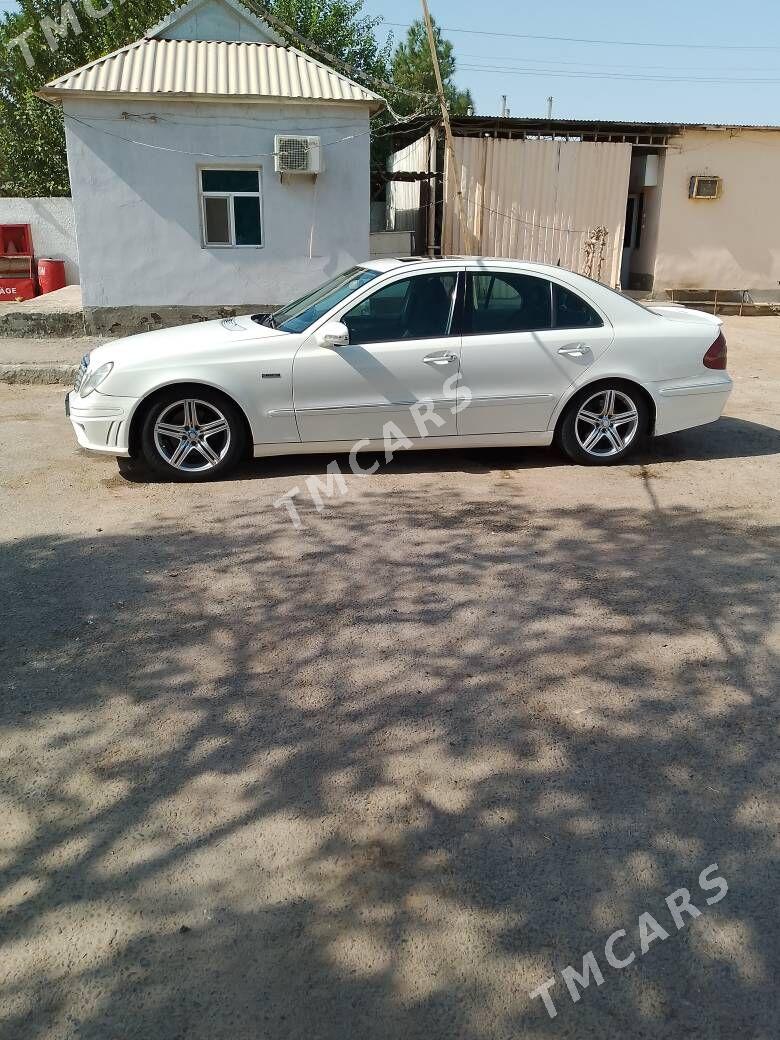 Mercedes-Benz E320 2003 - 130 000 TMT - Мары - img 7