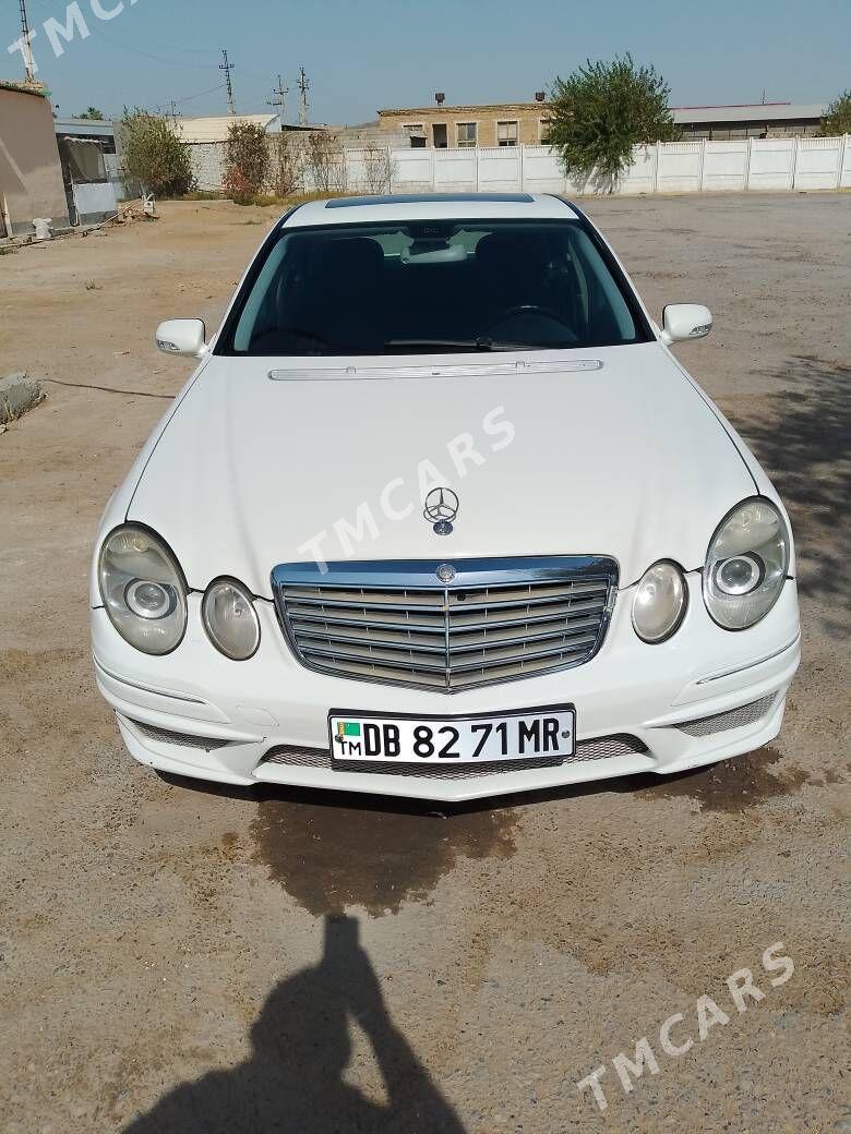 Mercedes-Benz E320 2003 - 130 000 TMT - Мары - img 8