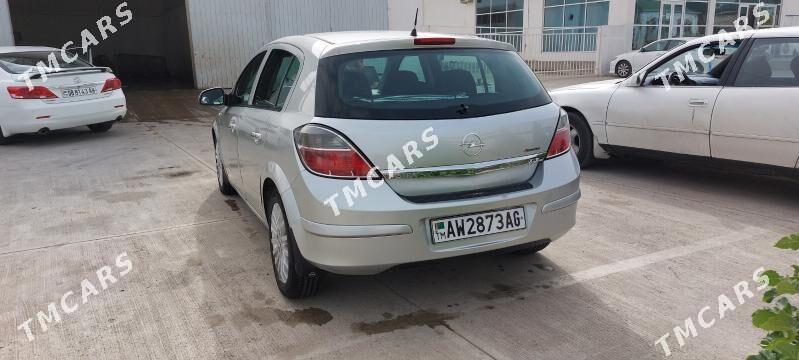 Opel Astra 2013 - 115 000 TMT - Gurtly - img 3