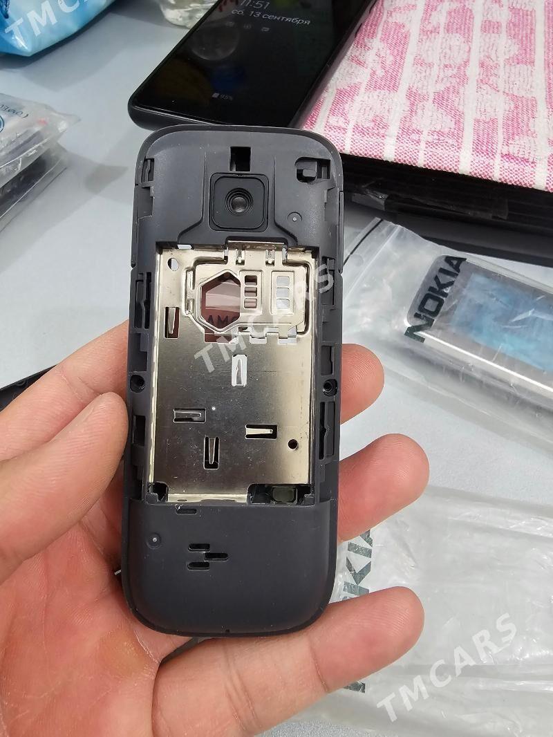 Nokia 2730 Classic korpus - Mary - img 2