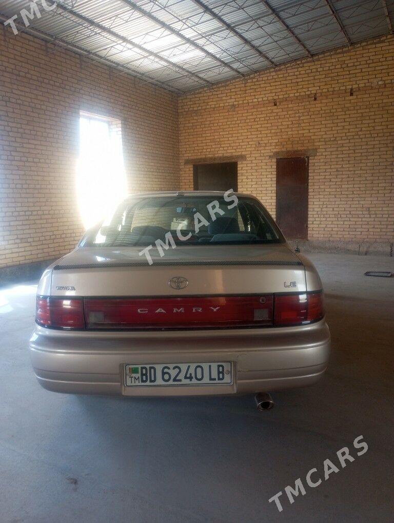 Toyota Camry 1992 - 100 000 TMT - Туркменабат - img 3