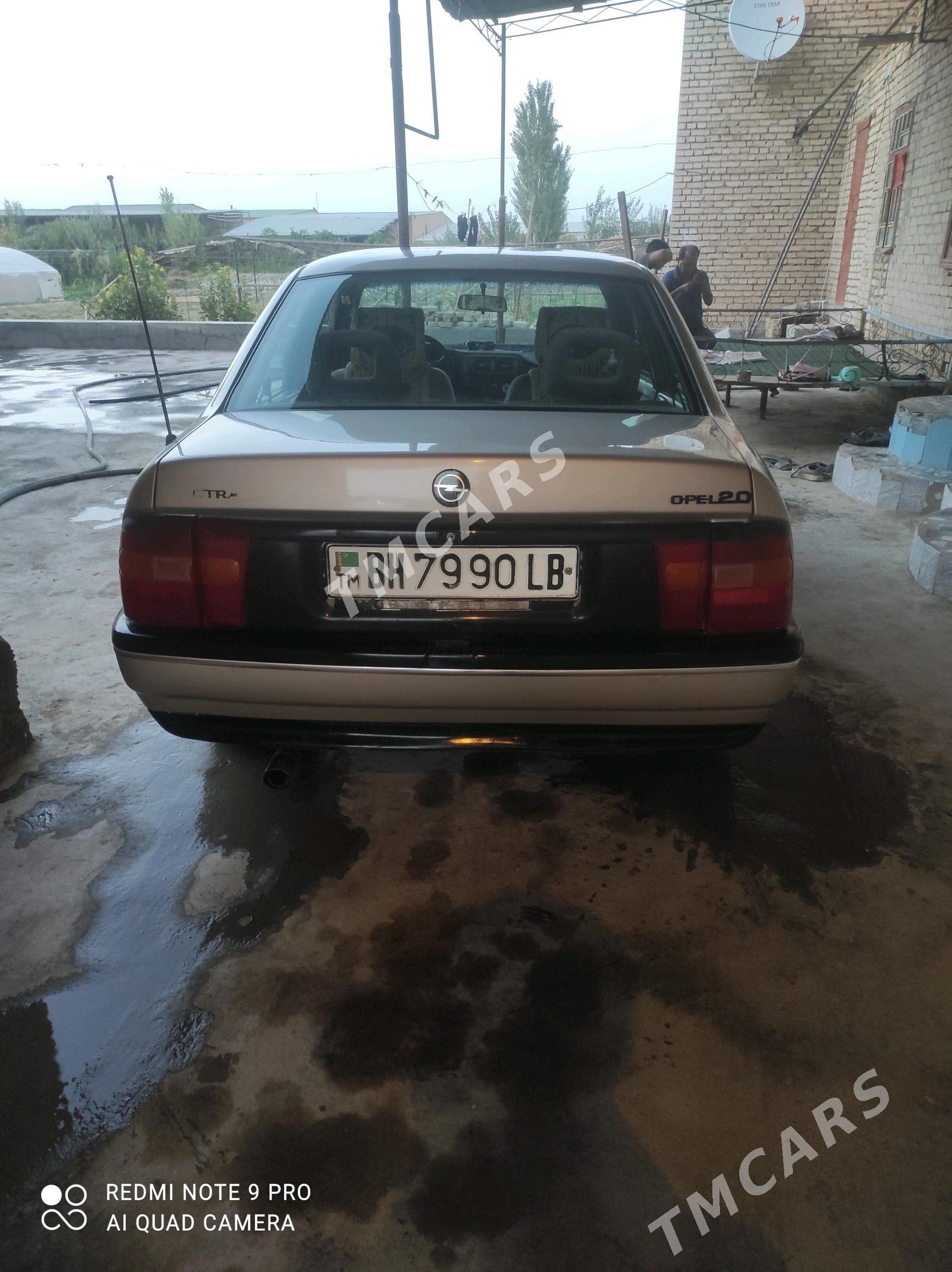 Opel Vectra 1991 - 50 000 TMT - Çärjew - img 4
