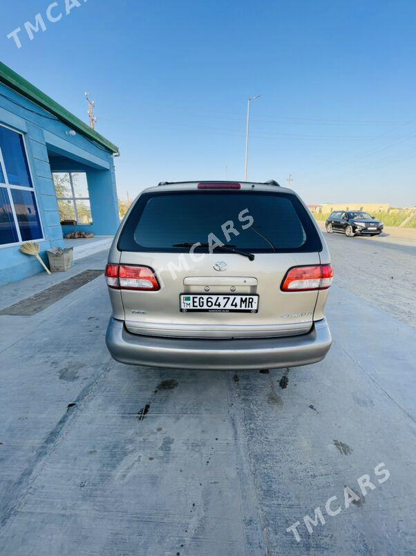 Toyota Sienna 2002 - 175 000 TMT - Мары - img 9
