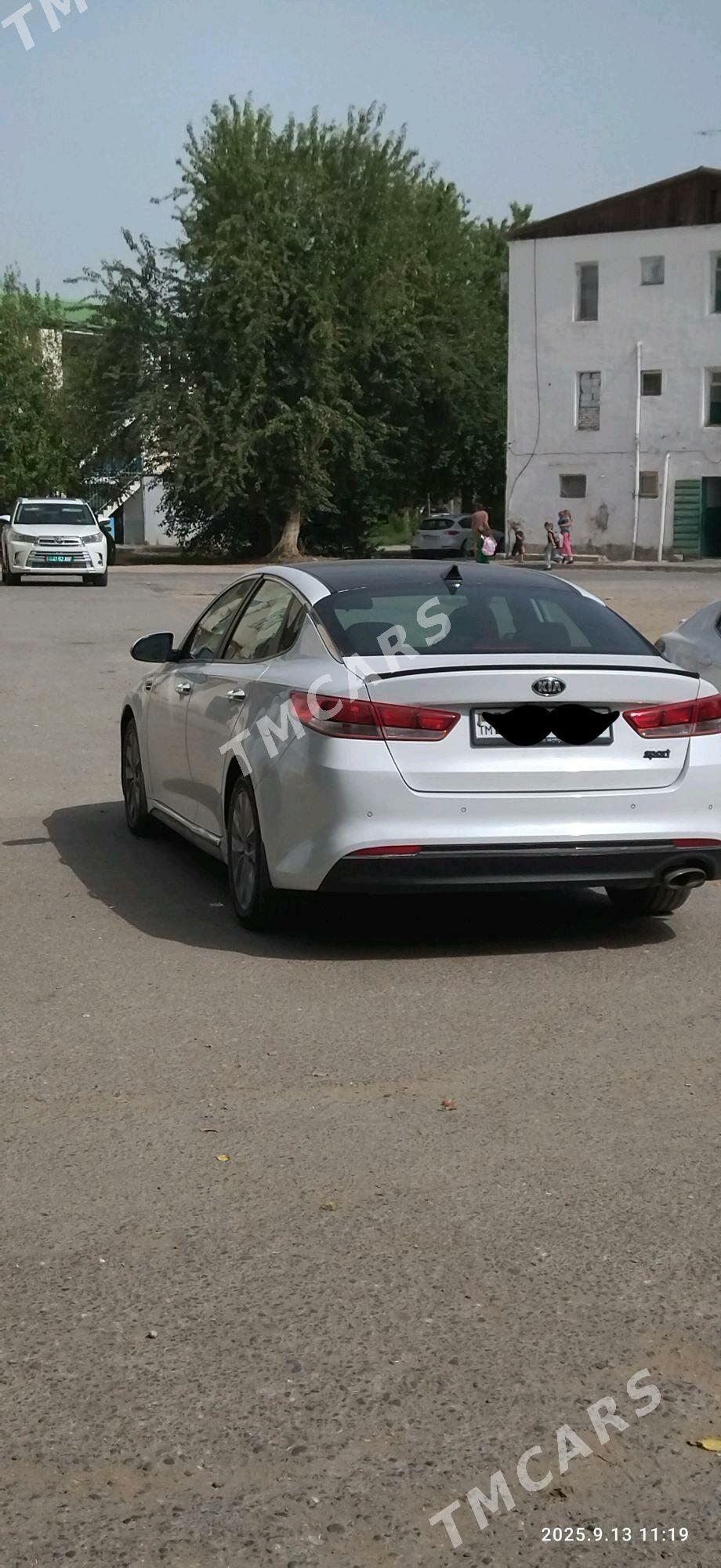 Kia Optima 2018 - 400 000 TMT - 5 мкр - img 2