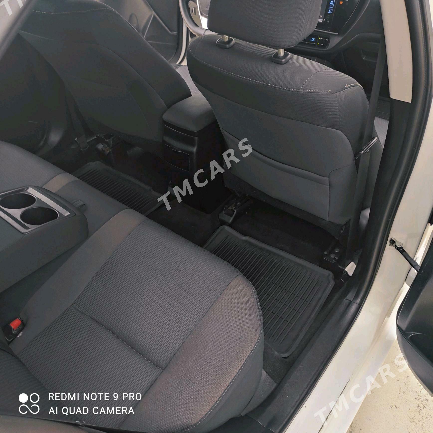 Toyota Corolla 2017 - 215 000 TMT - Мир 2 - img 8