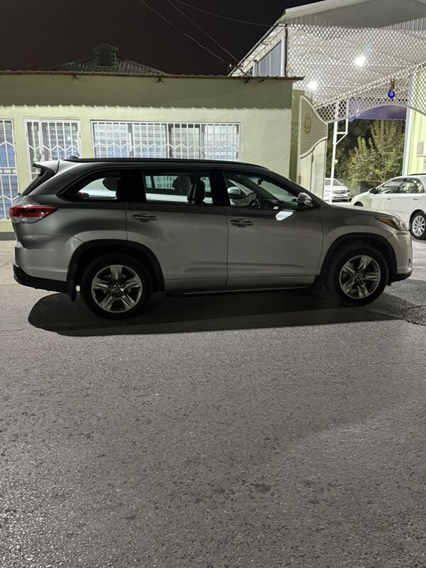 Toyota Highlander 2018 - 400 000 TMT - Ашхабад - img 3