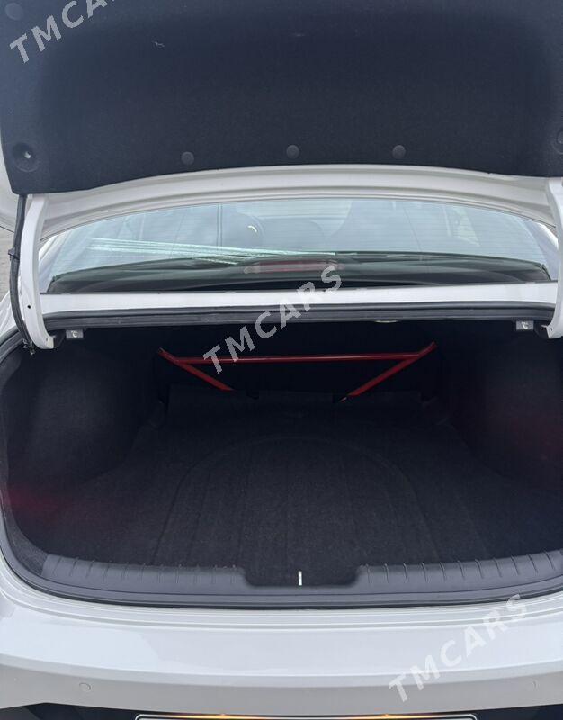 Hyundai Elantra 2022 - 300 000 TMT - Aşgabat - img 3