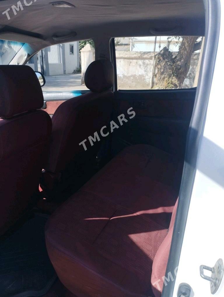 Toyota Hilux 2012 - 260 000 TMT - Mary - img 4