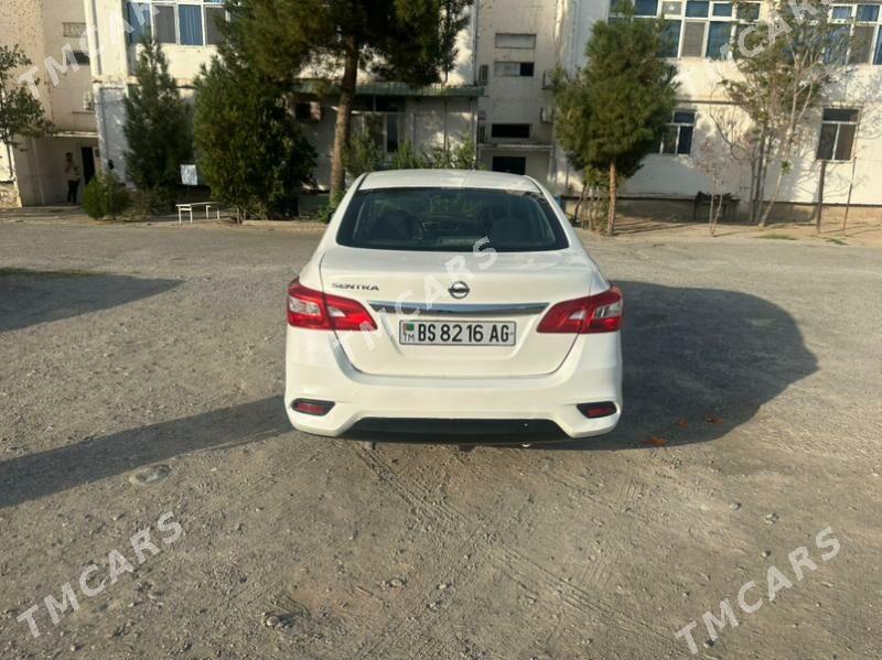 Nissan Sentra 2017 - 155 000 TMT - Бузмеин - img 3