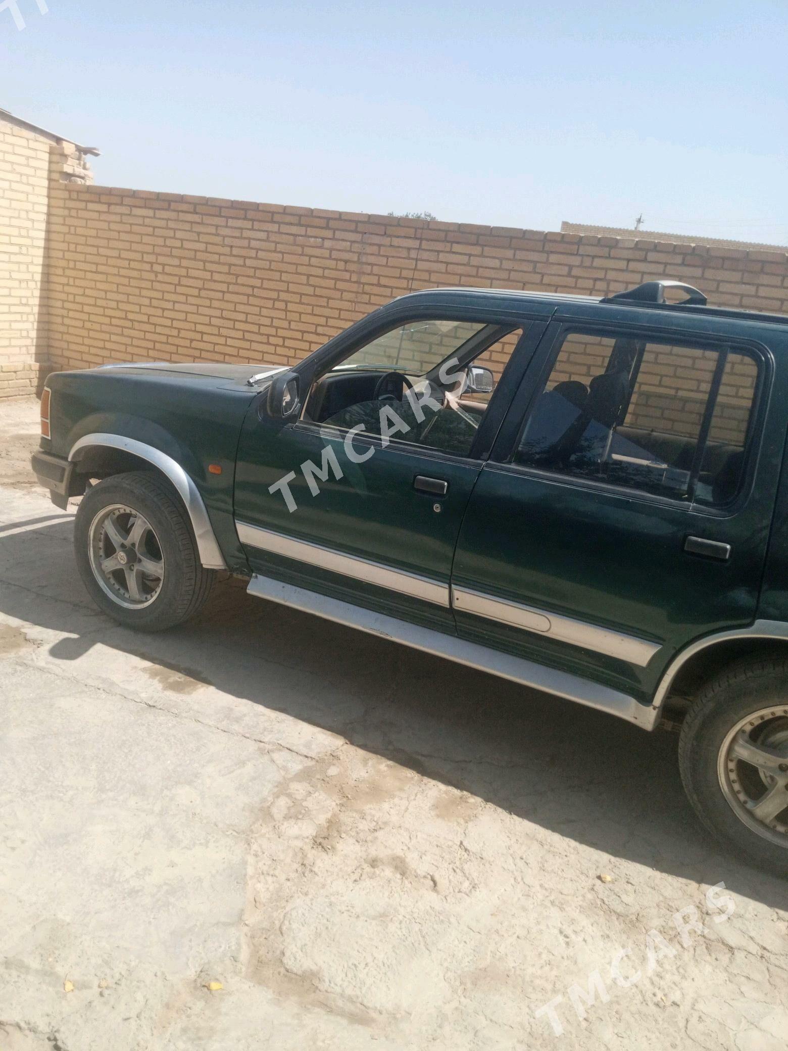 Ford Explorer 1994 - 30 000 TMT - Garabekewül - img 6
