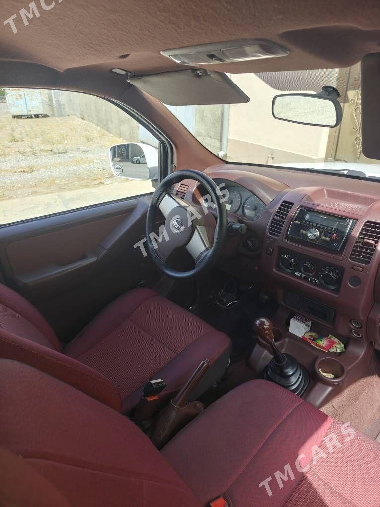 Nissan Navara 2009 - 145 000 TMT - Gyzylarbat - img 1
